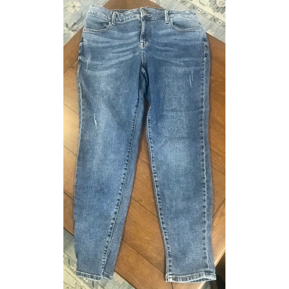 Maurices High Rise Jeans‎ Women's Size 16 Medium Wash